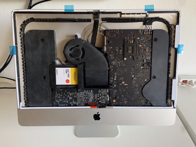iMac A1418 Late 2015 aperto in laboratorio per la riparazione della scheda logica, cliente di Olivone in Ticino